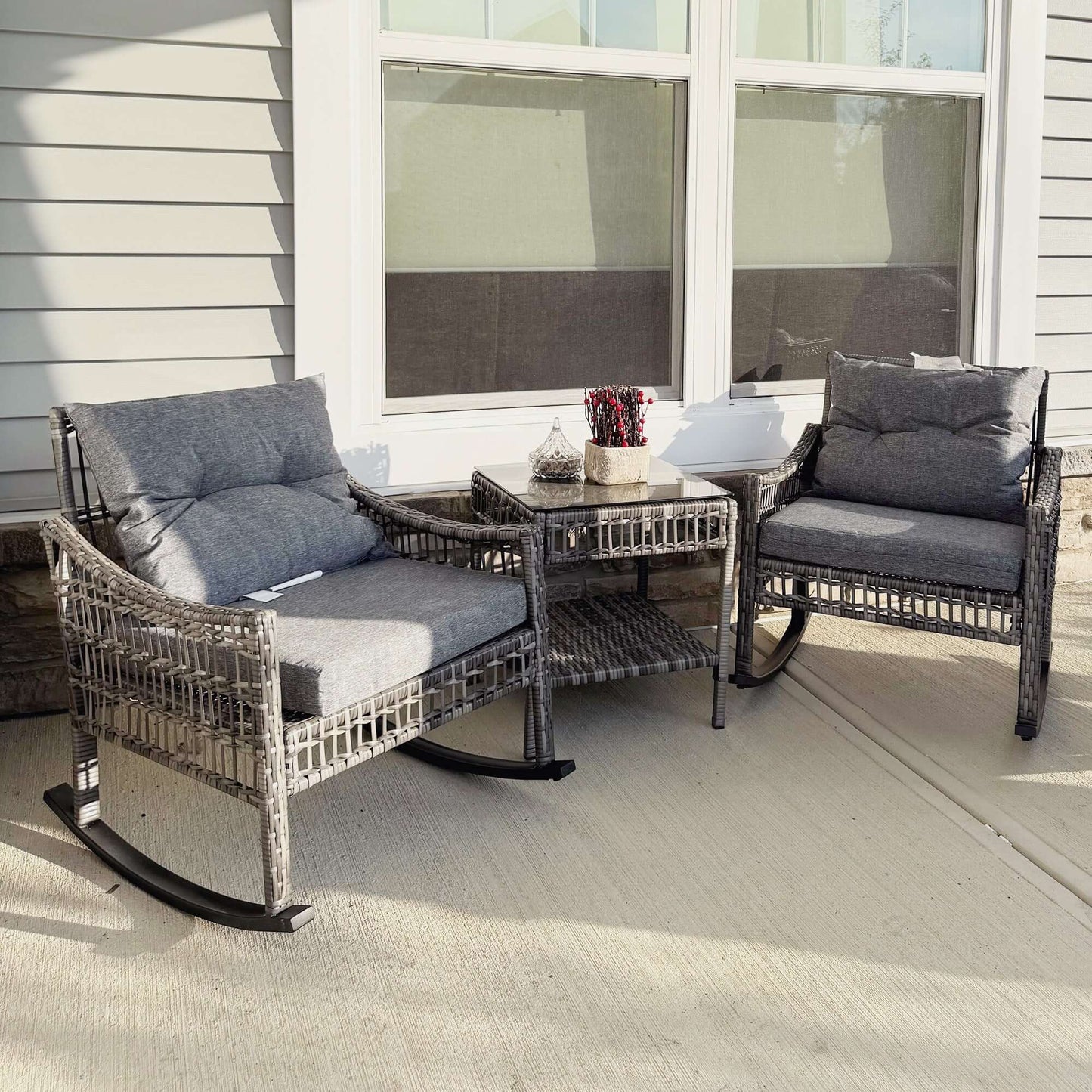 Outdoor rattan rocking chair set PE rattan weave close-up