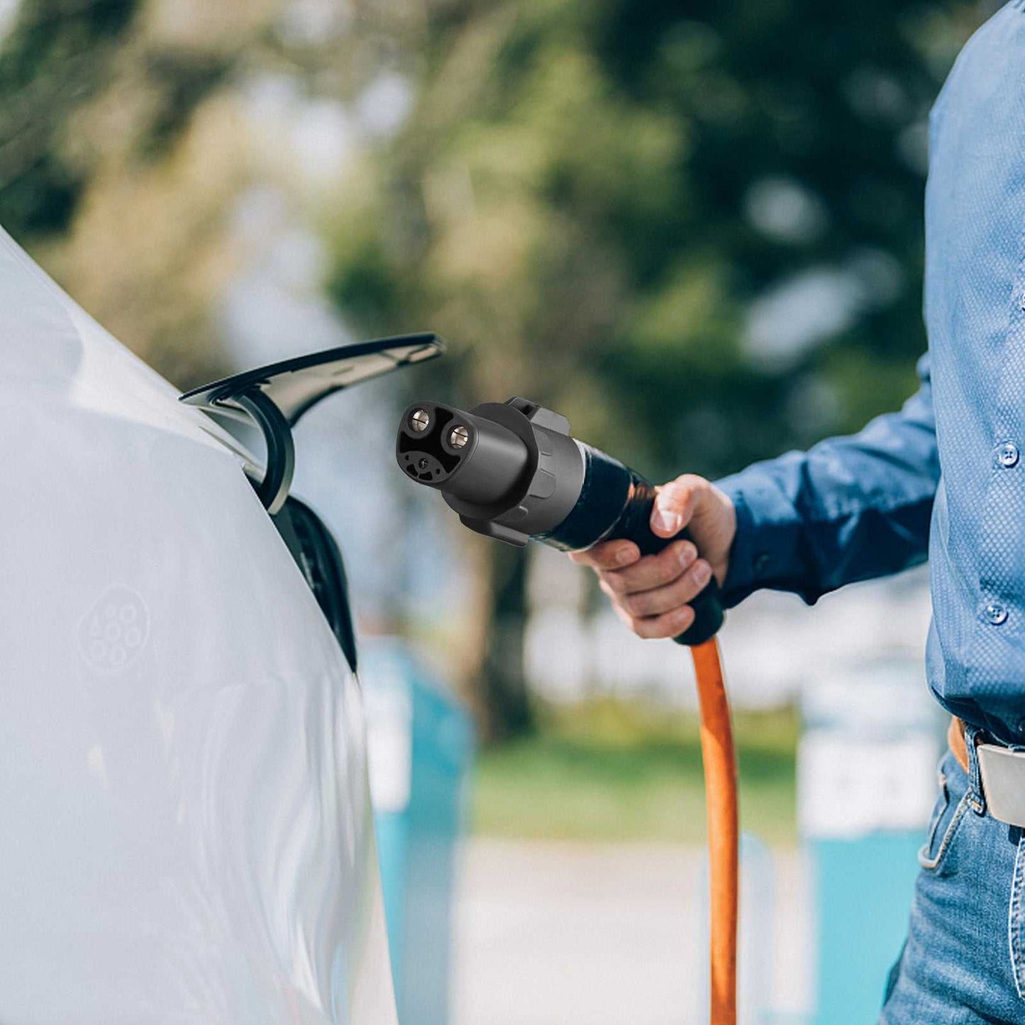 Using QuickConnect J-to-Tesla Adapter to charge Tesla with J1772 plug at charging station